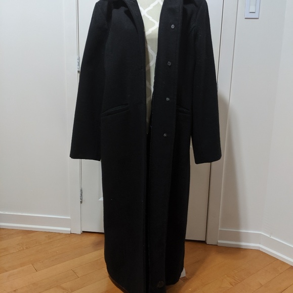Long black coat - Picture 1 of 2